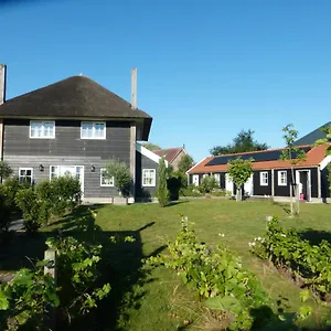  Bed & Breakfast Donna